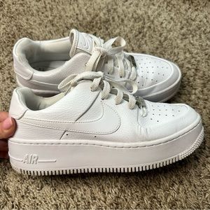 Nike White Air Force 1’s Size 8